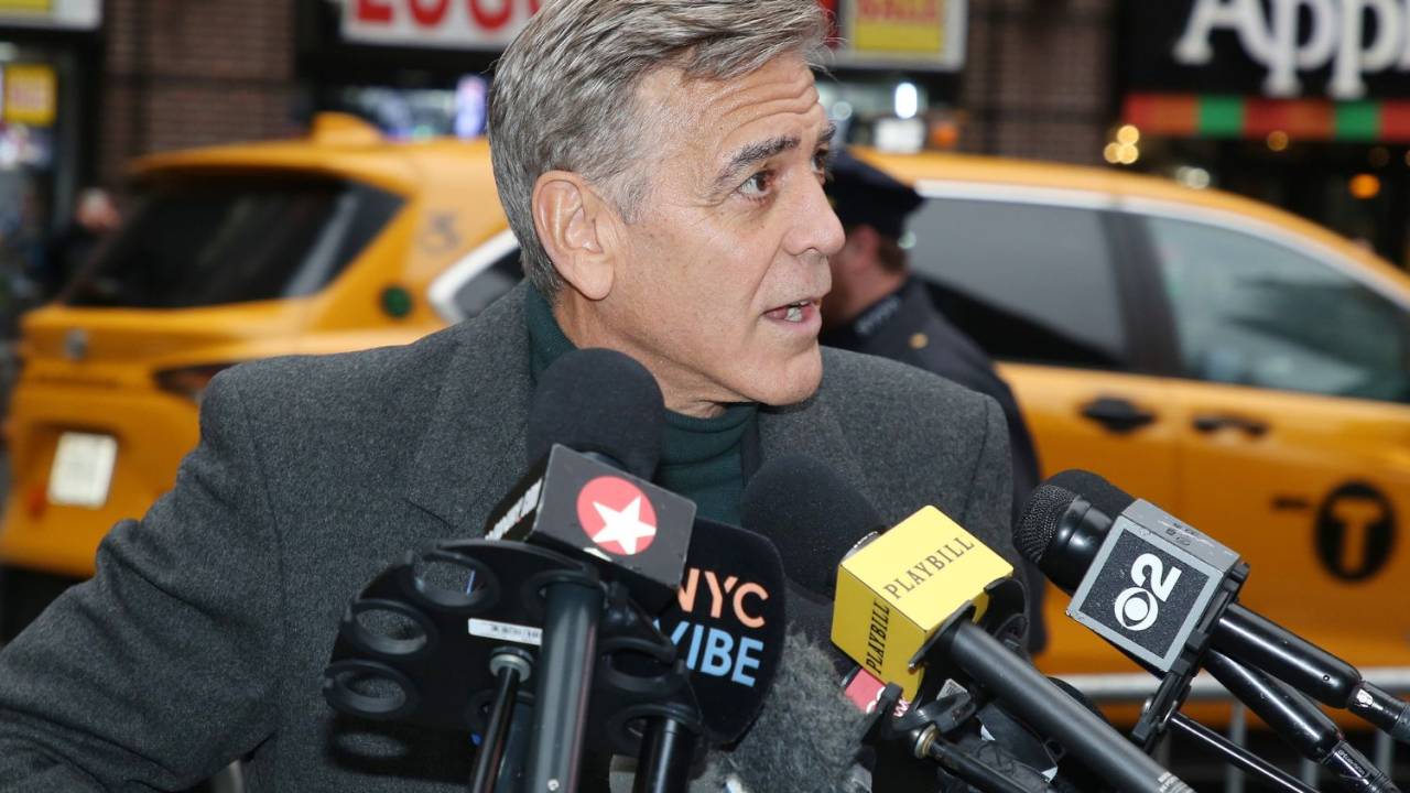 George Clooney em coletiva na Broadway