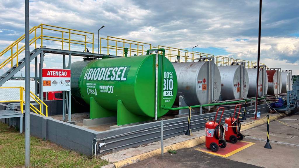 Foto-tanque-biodiesel-JBS.jpeg Biodiesel: nova lei prevê aumento da proporção de mistura ao diesel