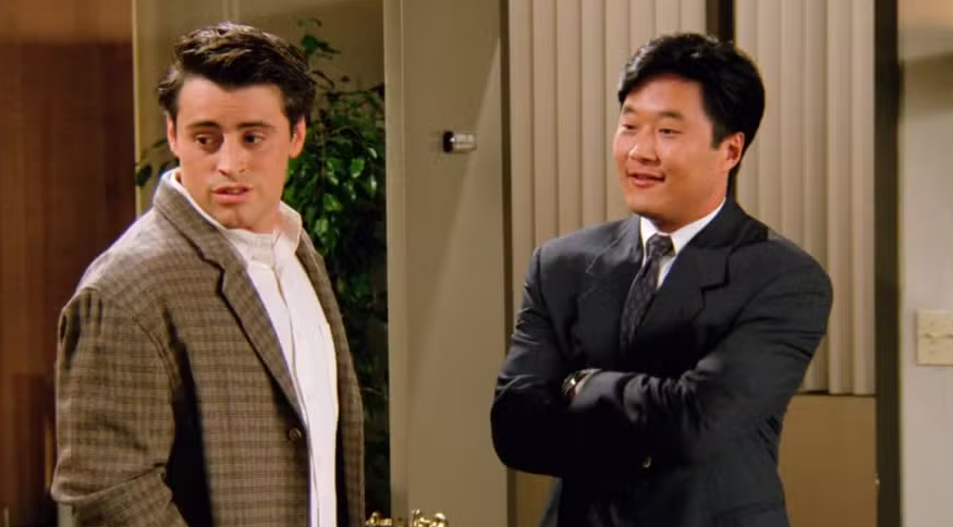 O ator Stephen Park em cena na série 'Friends'