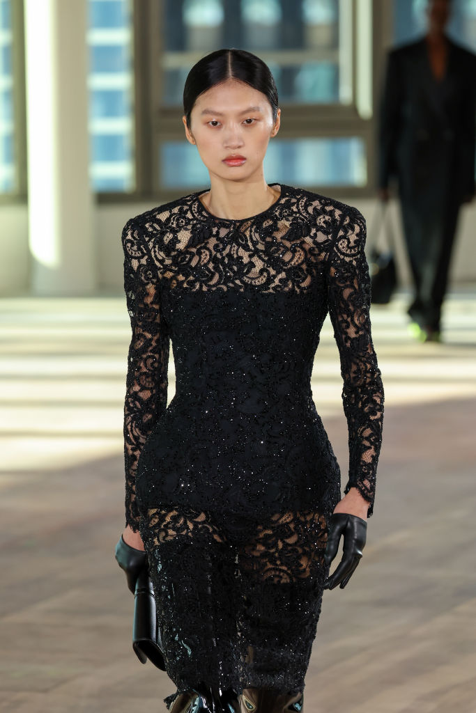 Stella McCartney: Runway – Paris Fashion Week – Womenswear Fall/Winter 2025-2026 Stella McCartney outono inverno 2025