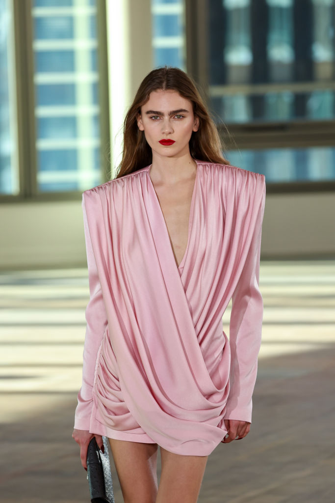 Stella McCartney: Runway – Paris Fashion Week – Womenswear Fall/Winter 2025-2026 Stella McCartney outono inverno 2025