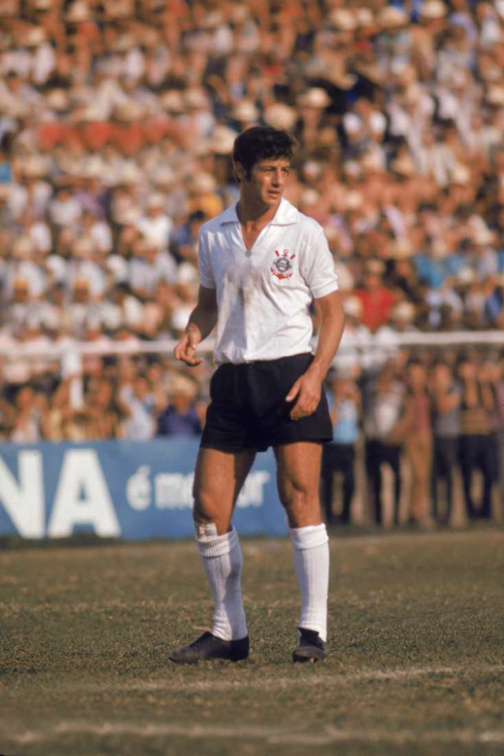 Luís-Carlos,-jogador-do-Corinthians._1.jpg ESTILO CLÁSSICO - O corintiano Luís Carlos: estorvo para Pelé
