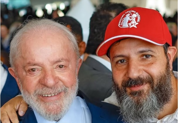 O trompetista Fabiano Leitão ao lado de Lula O trompetista Fabiano Leitão ao lado de Lula