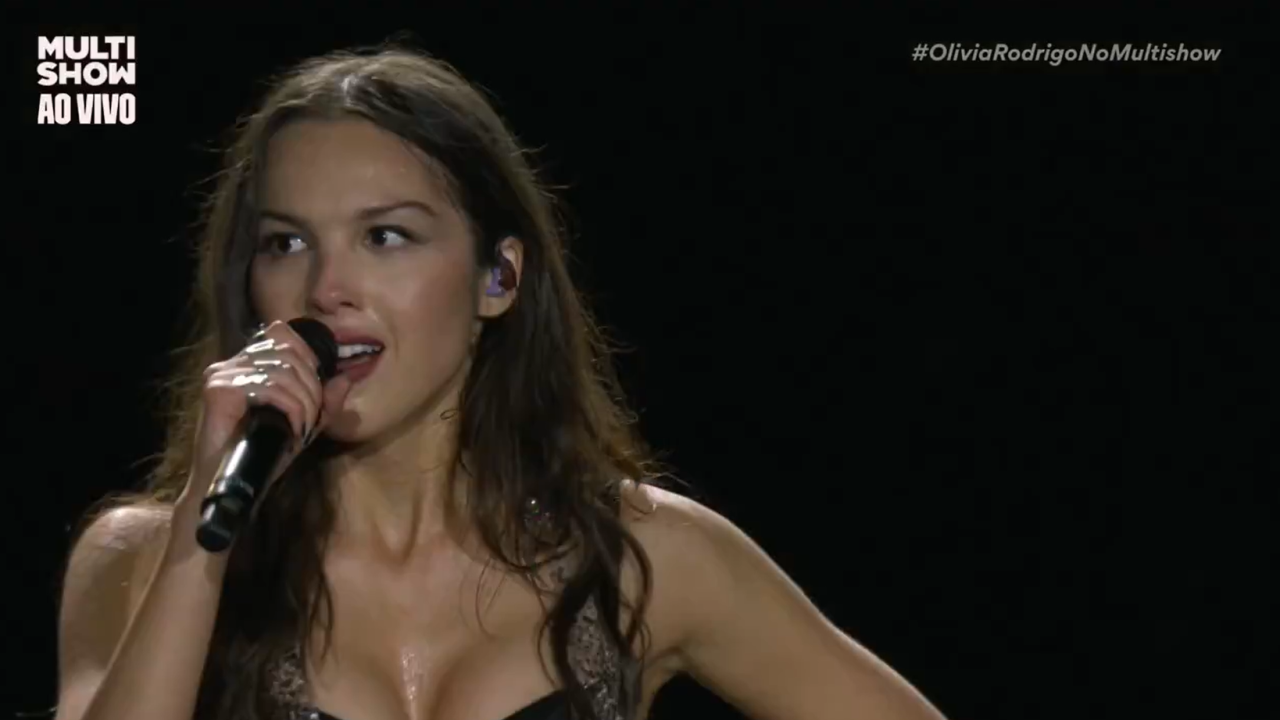 A cantora Olivia Rodrigo se apresenta no Lollapalooza Brasil 2025