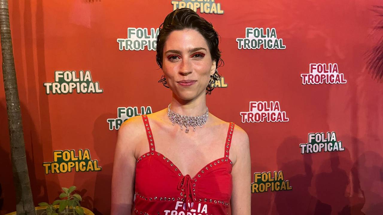 Olívia foi confundida por familiar de Fernanda Torres. 02/03/2025