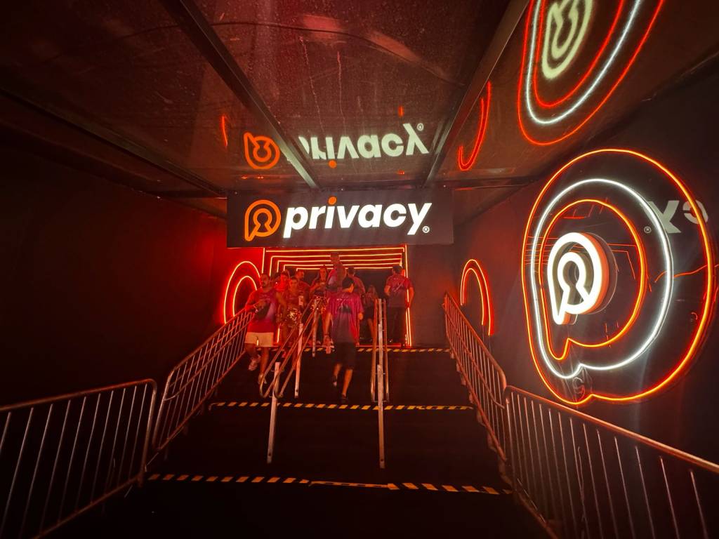 Nudes no carnaval? O camarote que polemiza o tema na Sapucaí