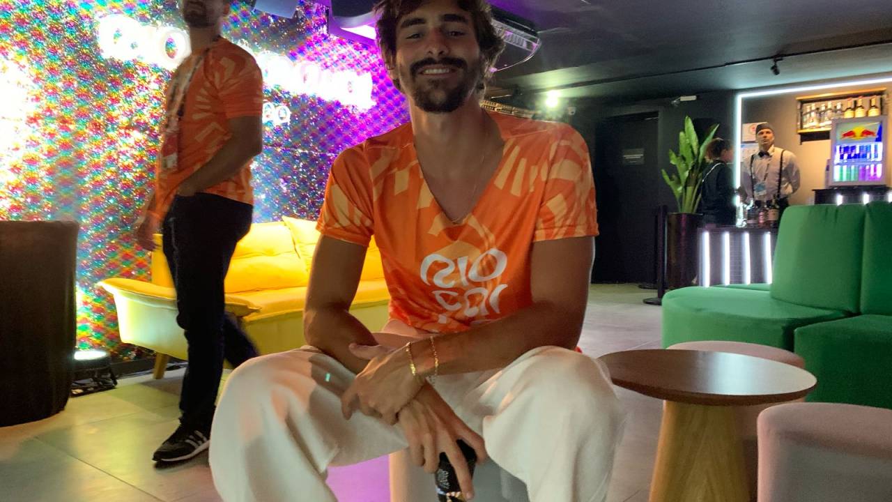 Bruno Montaleone em camarote na Marquês de Sapucaí, no Rio de Janeiro. 03/03/2025