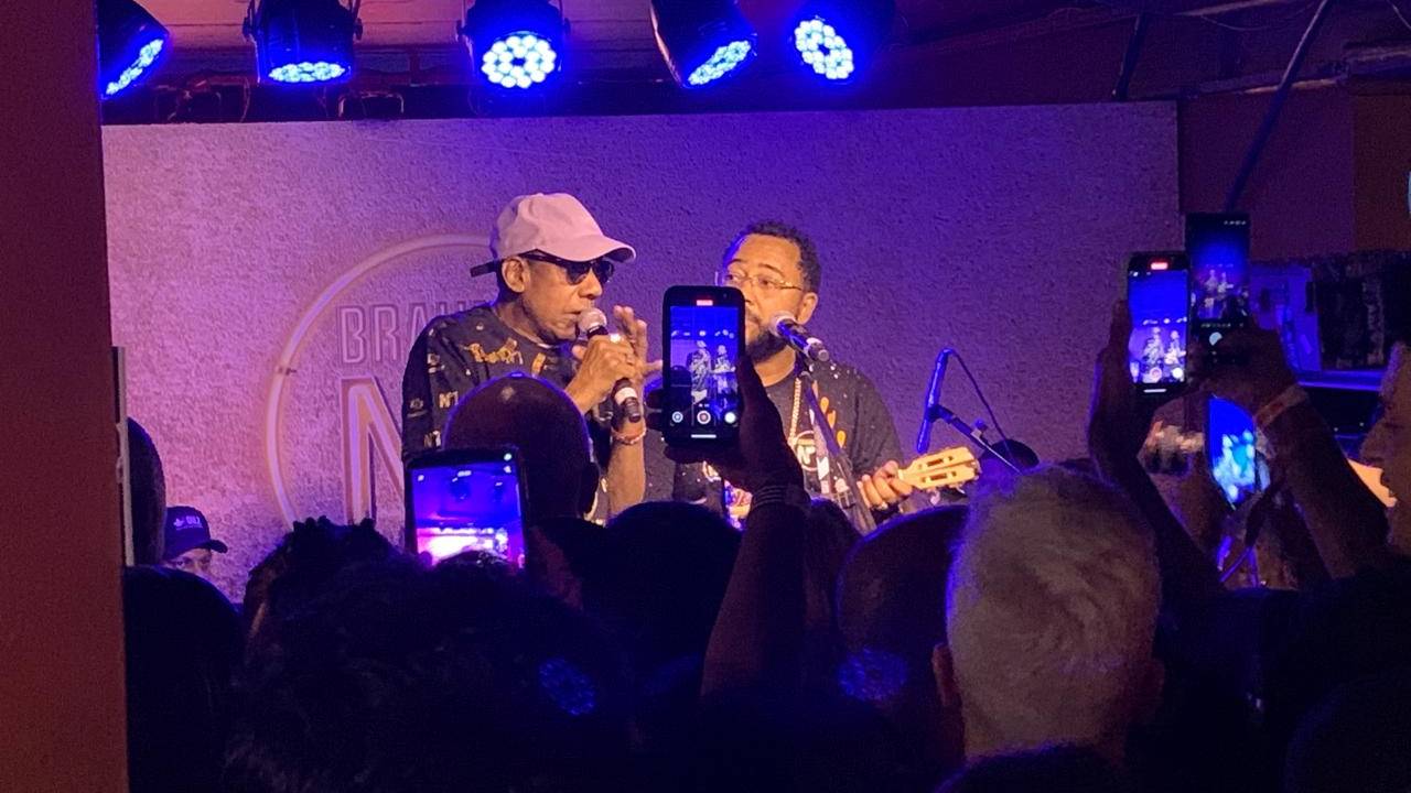 Jorge Ben Jor e Dudu Nobre durante show na Sapucaí. 03/03/2025