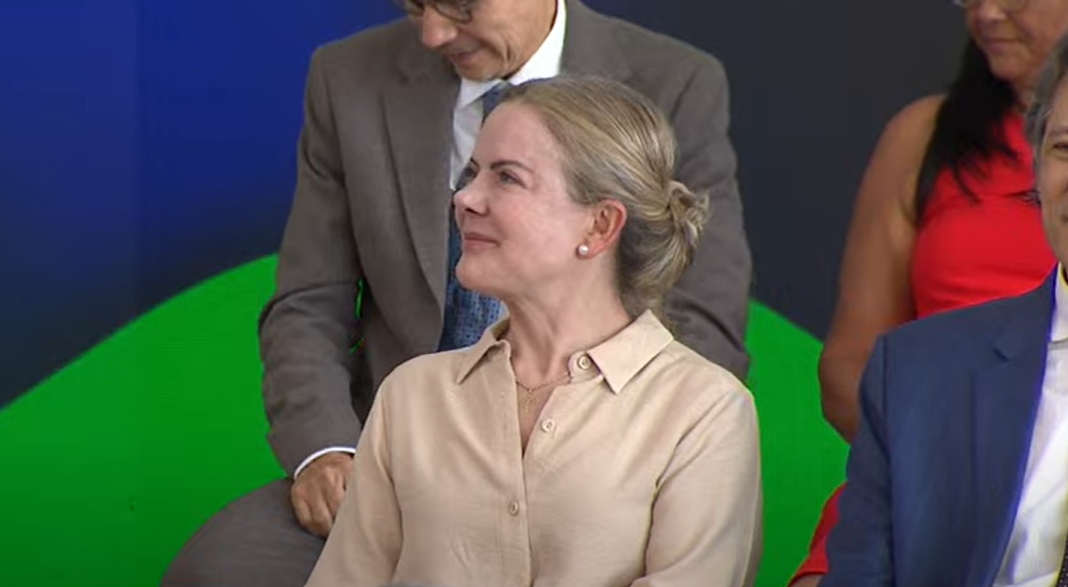 A ministra das Relações Institucionais, Gleisi Hoffmann
