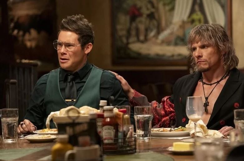 Adam Devine e Tony Cavalero como Kelvin e Keefe na série 'The Righteous Gemstones', da HBO e Max