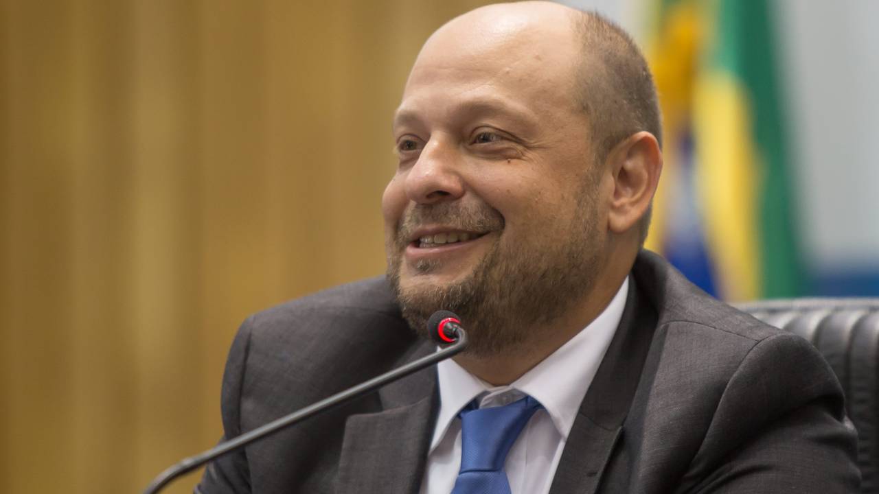 Gilberto Waller Júnior