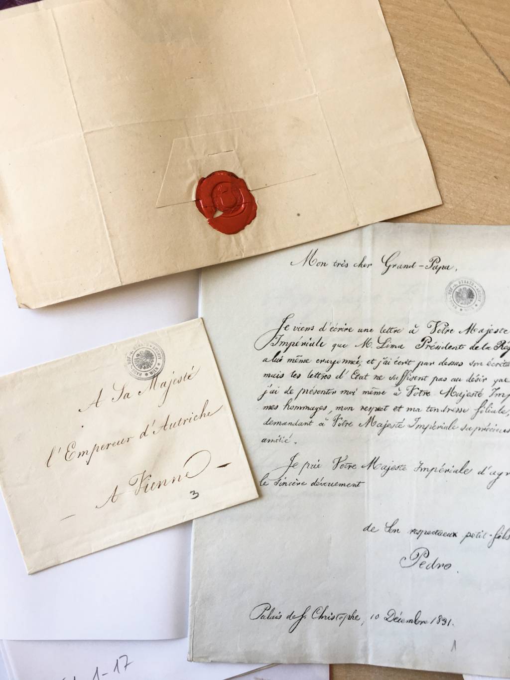 APOIO-carta-d.-Pedro-II-para-o-avô—foto-de-Cláudia-Thomé-Witte.JPG DUAS VIDAS - Correspondência: entre a intimidade do palácio e a ágora pública