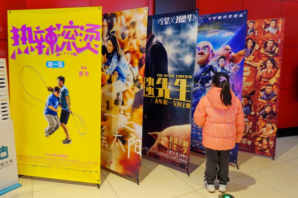 China restringe importação de filmes de Hollywood em resposta ao tarifaço de Trump 