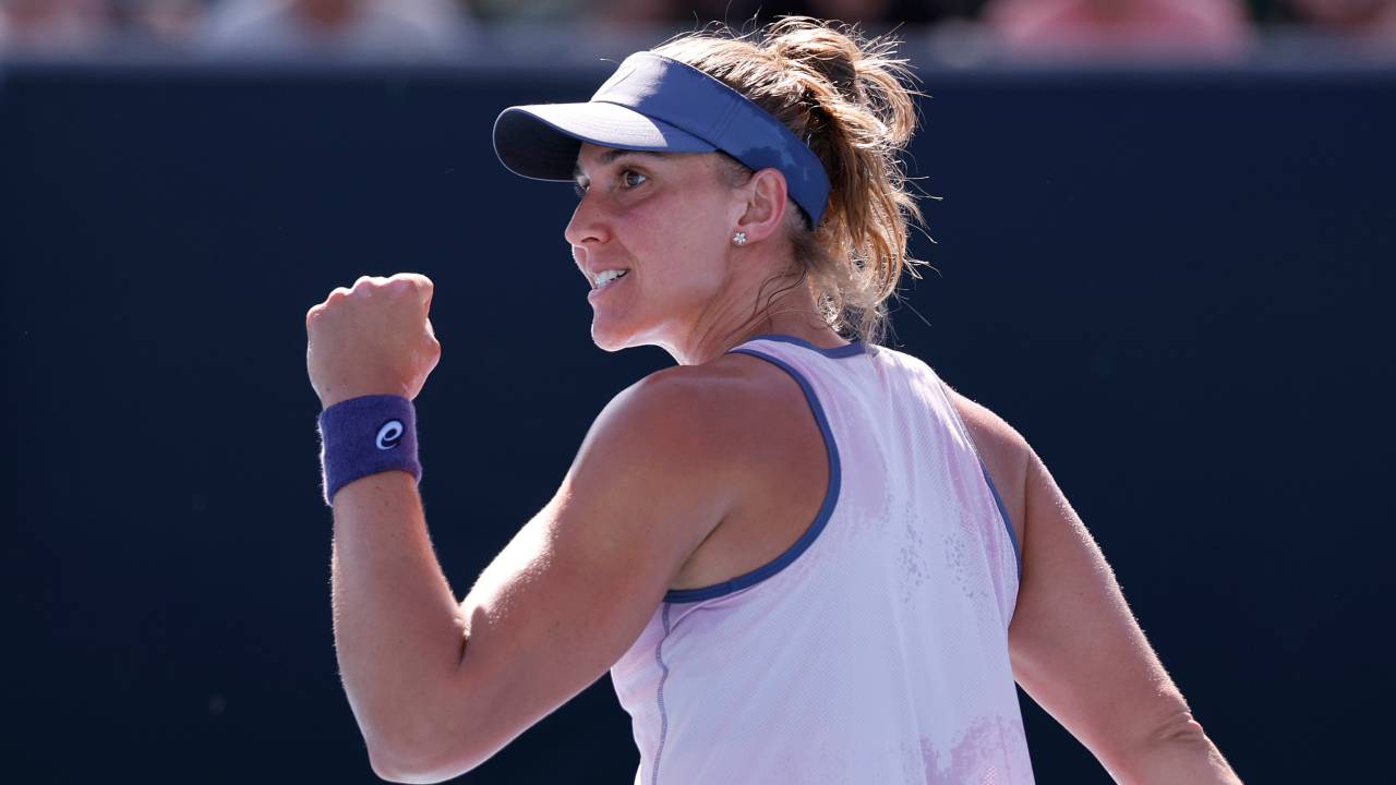 MELBOURNE, AUSTRALIA - JANUARY 18: Beatriz Haddad Maia of Brazil celebrates a point against Veronika Kudermetova in the Women's Singles Third Round match during day seven of the 2025 Australian Open at Melbourne Park on January 18, 2025 in Melbourne, Australia.