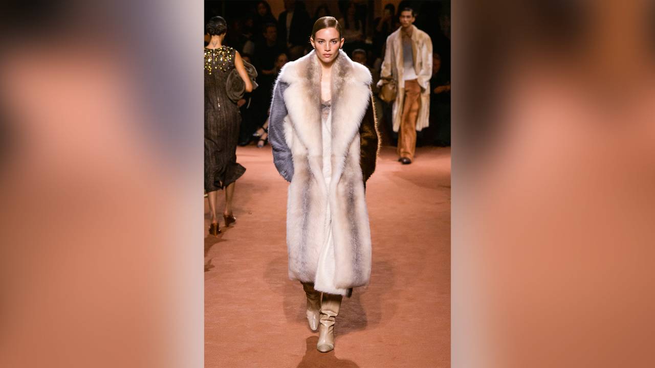 NA PASSARELA - Desfile da Fendi em Milão: em nome da “tradição”