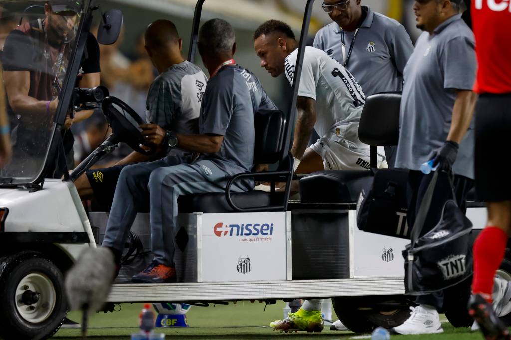 Quanto cada minuto de Neymar em campo custou ao Santos até a última lesão