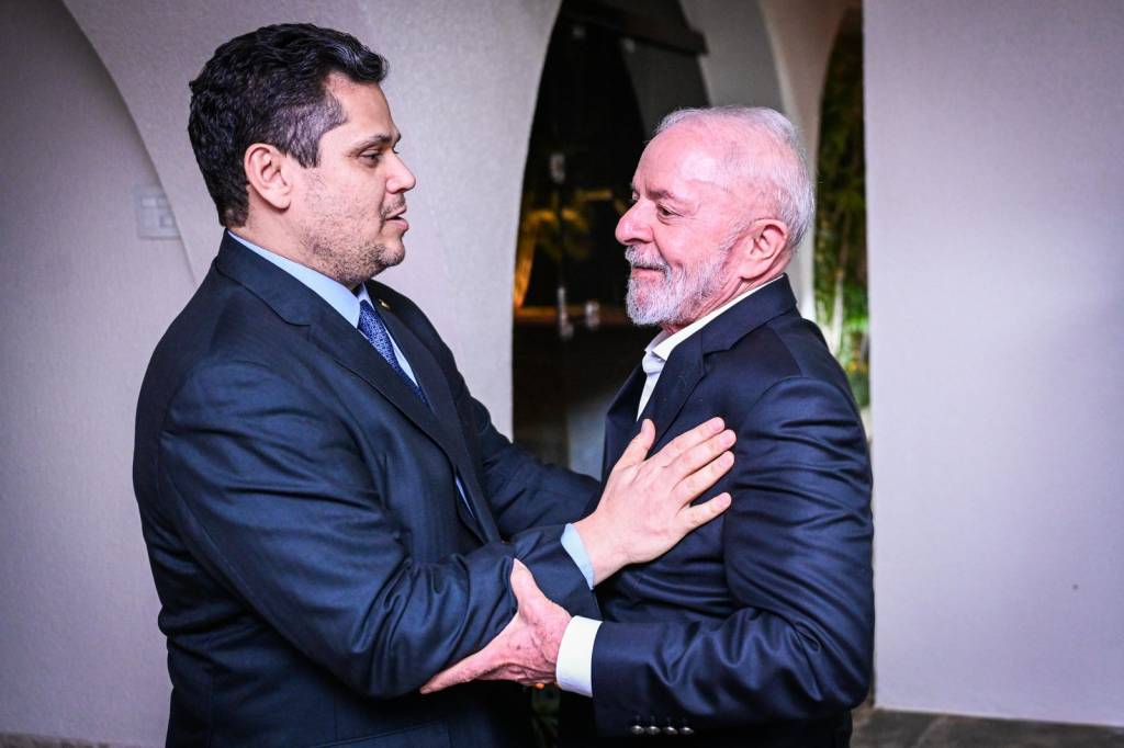 A exigência de Alcolumbre para ‘matar no peito’ anistia ampla