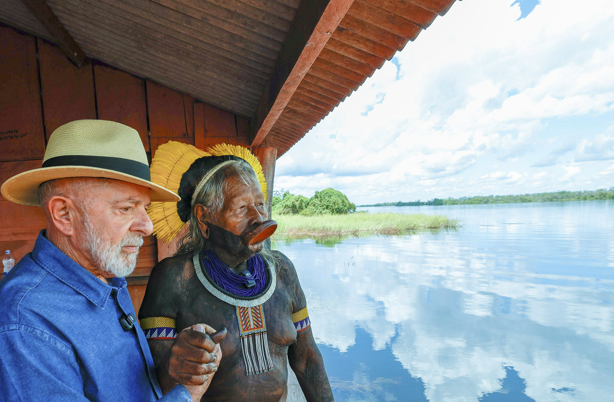 Após encontro de Lula com Raoni, governo prepara ofensiva no Xingu