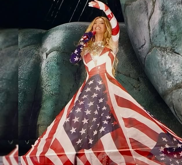 Beyoncé veste Anrealage