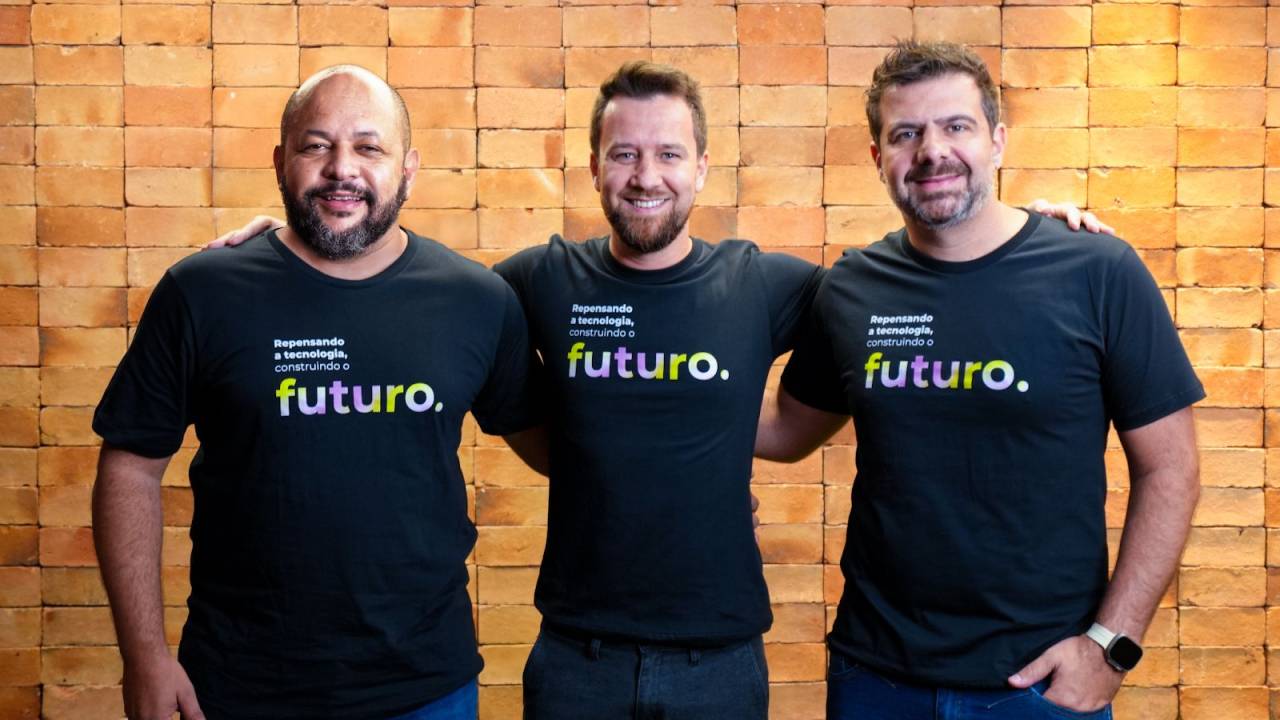 Ricardo Ferreira (Dedé), CEO da Rethink; Leonardo Barros, CEO da Framework e André Dib, VP de Estratégia Framework