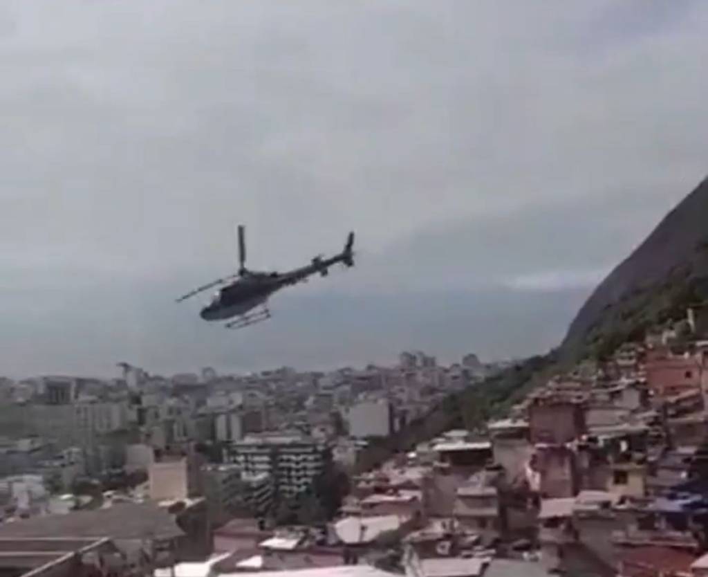 Operação que busca assassinos de policial casado com juíza tem intenso tiroteio na Zona Sul