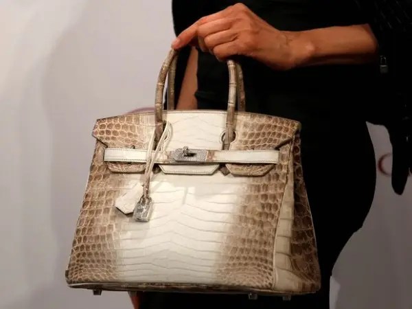 Como a Hermès ultrapassou a LVMH e se tornou a empresa de luxo mais valiosa do mundo?