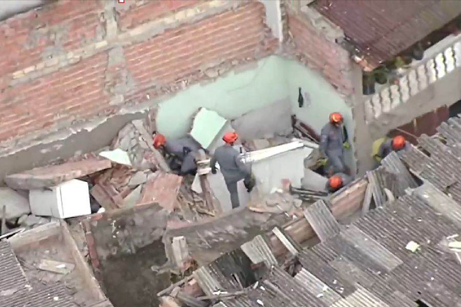 Desabamento de casa em Brasilândia, na Zona Norte de São Paulo, deixa um bebê morto e ao menos cinco pessoas feridas