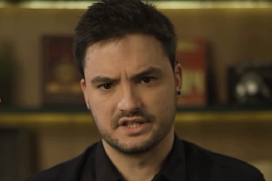 A razão do fim repentino do clube do livro de Felipe Neto