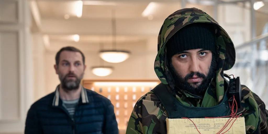 iHostage Cena do filme iHostage, da Netflix -