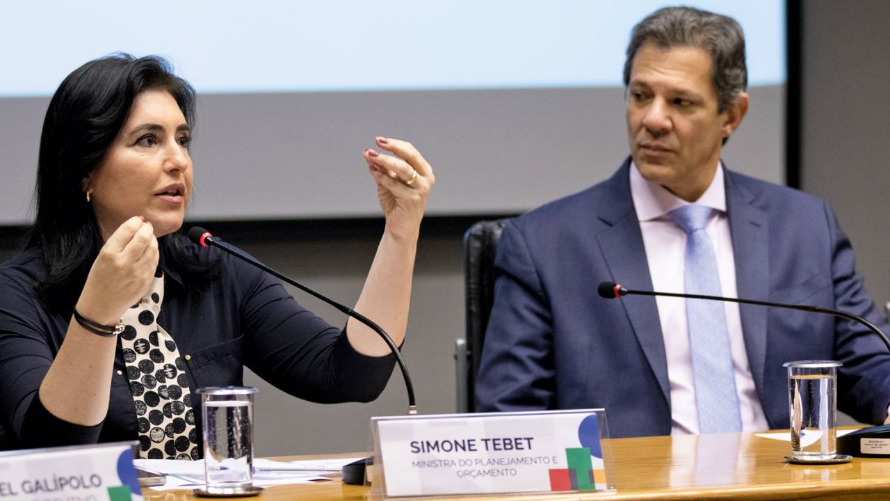 APAGANDO INCÊNDIOS - Tebet e Haddad: em busca de soluções capazes de conter os impulsos expansionistas de Lula