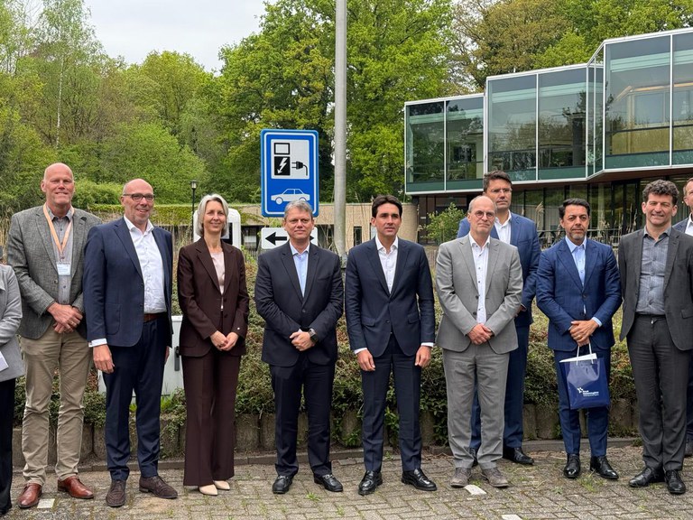 Reunião em Amsterdã, na Holanda, entre Tarcísio, Silvio Costa e representantes das empresas Tec Tunnel e Immontec