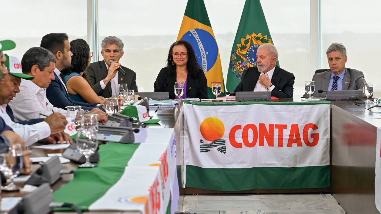 IMAGEM - Lula: portas abertas no Palácio do Planalto para a Contag, uma das onze entidades investigadas pela Polícia Federal pelos desvios das aposentadorias