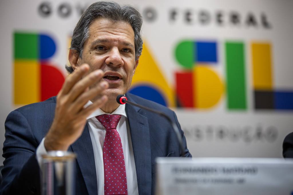 Haddad nega controle de dividendos como forma de retaliação aos EUA