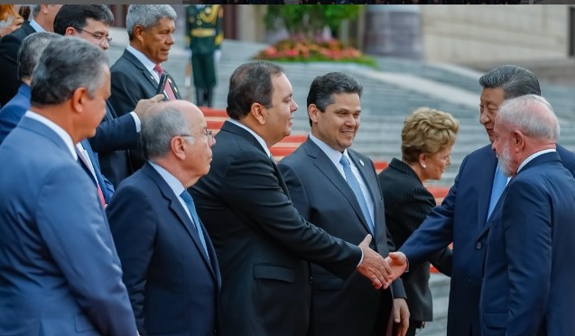 Deputado em jantar com presidente da China critica vazamento de fala de Janja