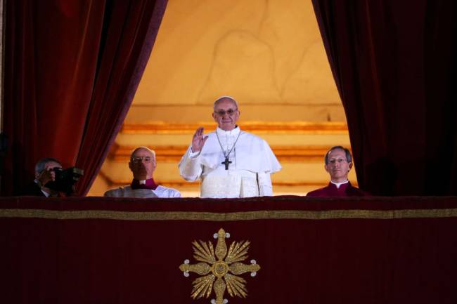 VATICAN CITY, VATICAN - MARCH 13: Newly elected Pope Francis I appears on the central balcony of St Peter's Basilica on March 13, 2013 in Vatican City, Vatican. Argentinian Cardinal Jorge Mario Bergoglio was elected as the 266th Pontiff and will lead the world's 1.2 billion Catholics. (Photo by Peter Macdiarmid/Getty Images)