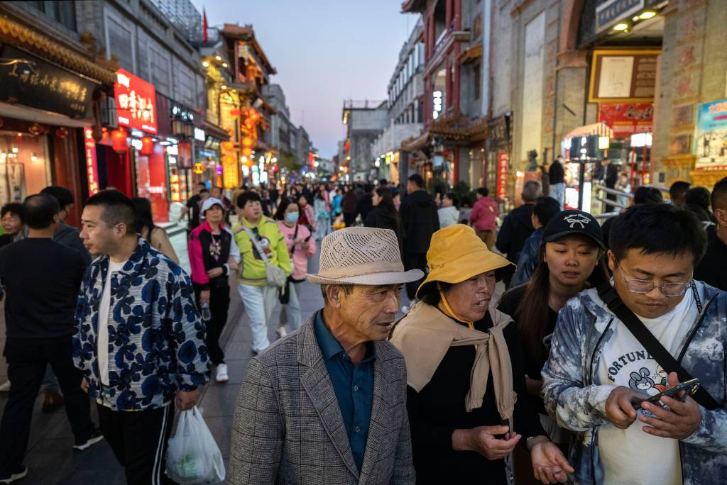 China vai isentar brasileiros de visto para viagens de até 30 dias
