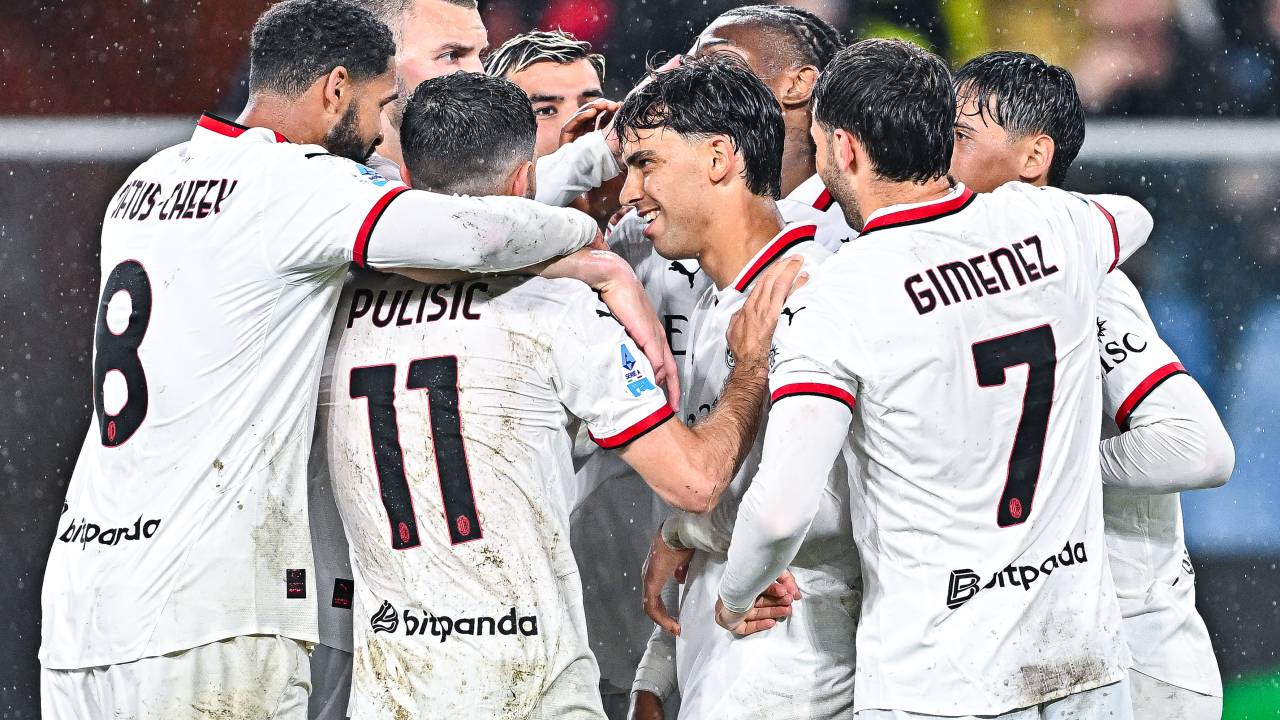 GENOA, ITALY - MAY 5: Milan players celebrate after Morten Frendrup of Genoa's own-goal during the Serie A match between Genoa and AC Milan at Stadio Luigi Ferraris on May 5, 2025 in Genoa, Italy. (Photo by Simone Arveda/Getty Images)