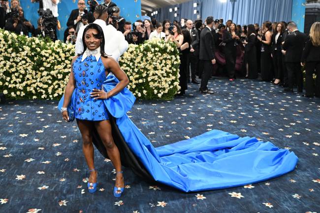 Simone Biles no Met Gala 2025