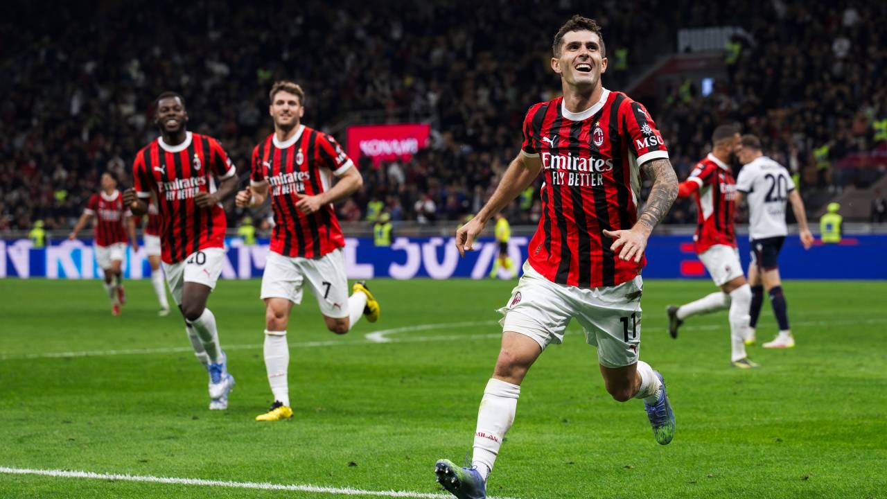 STADIO GIUSEPPE MEAZZA, MILAN, ITALY - 2025/05/09: Christian Pulisic (C) of AC Milan celebrates after scoring a goal during the Serie A football match between AC Milan and Bologna FC. AC Milan won 3-1 over Bologna FC. (Photo by Nicolò Campo/LightRocket via Getty Images)