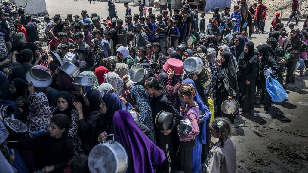 Israel permite entrada de suprimentos em Gaza através de comerciantes