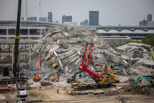 Desabamento da torre de 30 andares em construção, que seria a nova sede do Escritório Nacional de Auditoria, em Bangkok. 02/04/2025