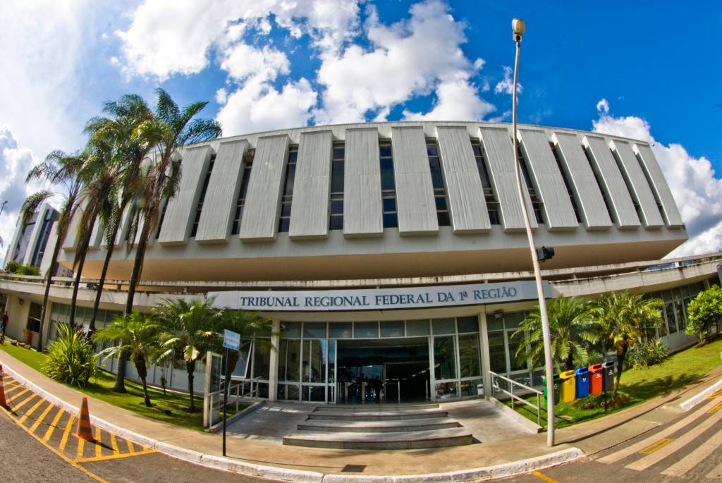 TRF-1 derruba exigência da ANTT em transporte rodoviário por fretamento