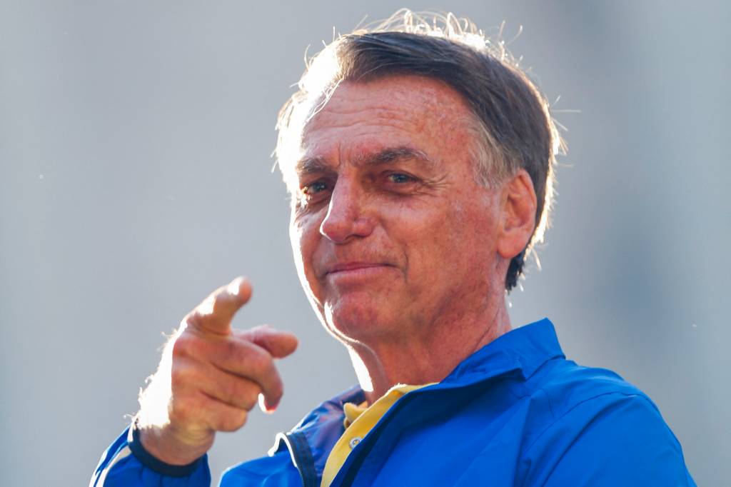 A estratégia que Bolsonaro tenta emplacar se ficar fora das urnas em 2026