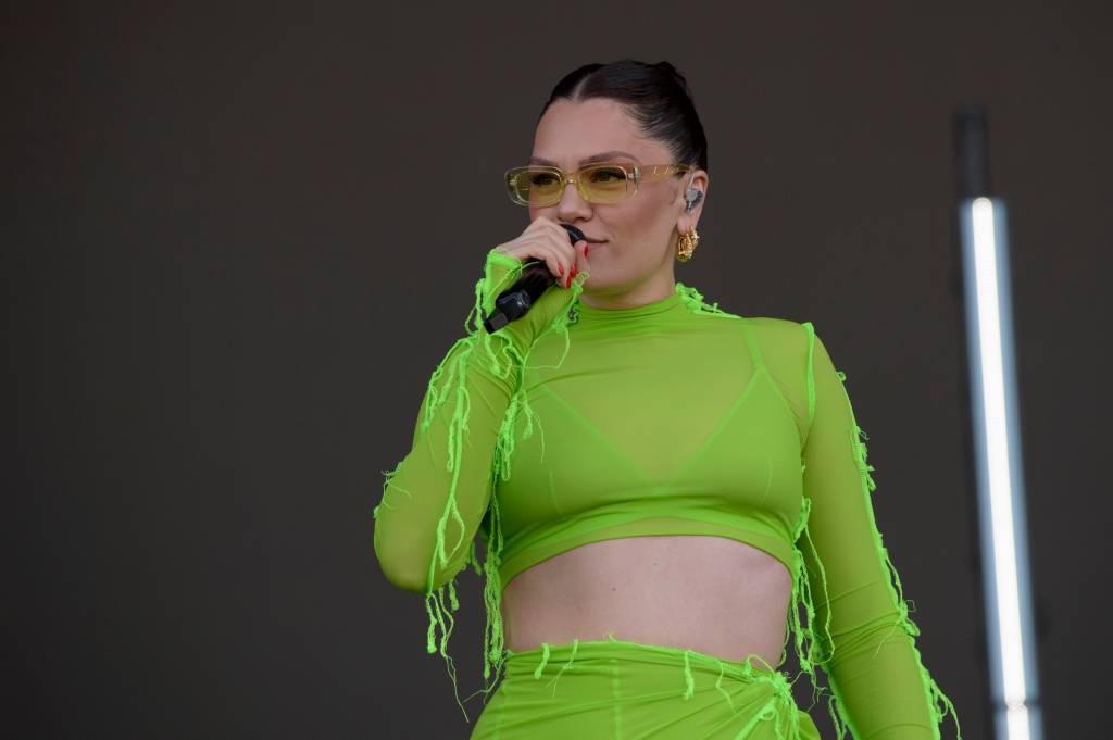 A despedida de Jessie J dos palcos para tratar de câncer de mama