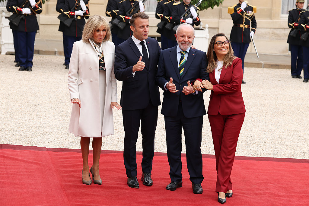 Portos se preparam para movimentação recorde após acordo em Paris