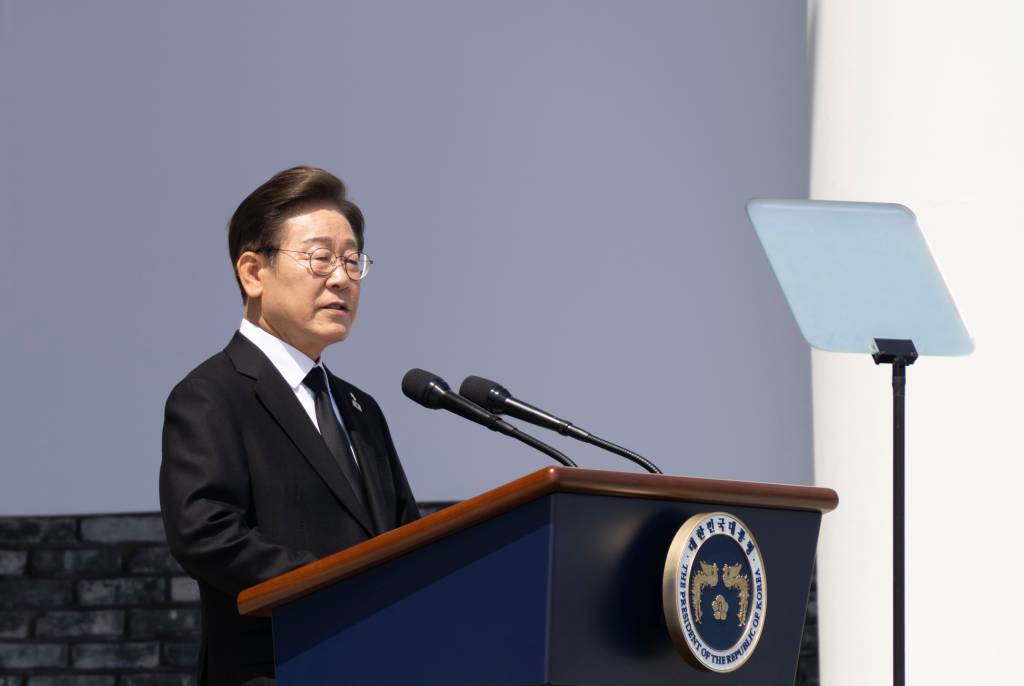 Lee Jae Myung quer Coreia do Sul como elo entre Oriente e Ocidente