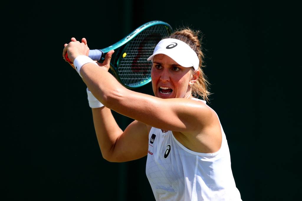 Bia Haddad Maia vence eslovaca por 2 a 0 e avança para a segunda rodada em Wimbledon