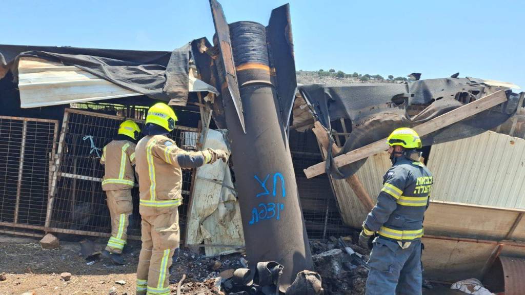 Israel divulga imagem de foguete que teria sido lançado pelo Irã durante cessar-fogo