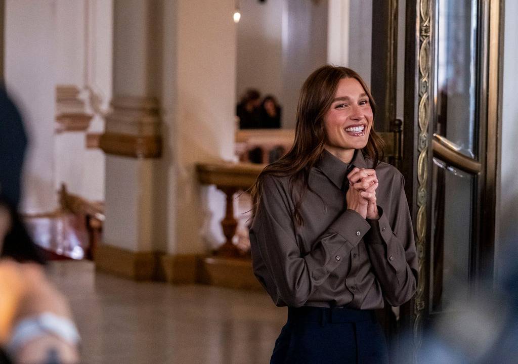 Sasha Meneghel e sua Mondepars: talento para a moda em desfile emocionante