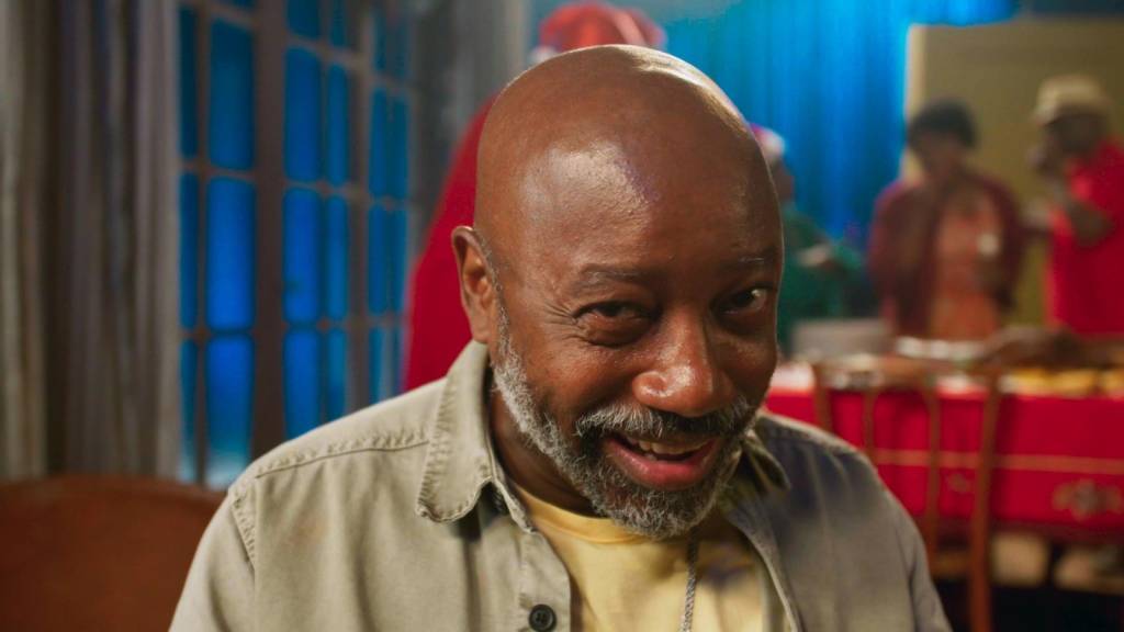 Nando Cunha vira ‘tiozão’ incômodo em programa da Globo pelo orgulho LGBT+